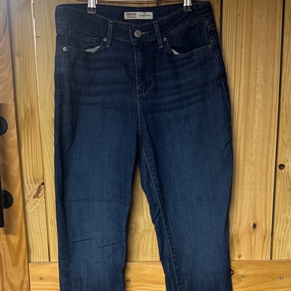 Signature Midnight Blue mid rise straight  Jeans